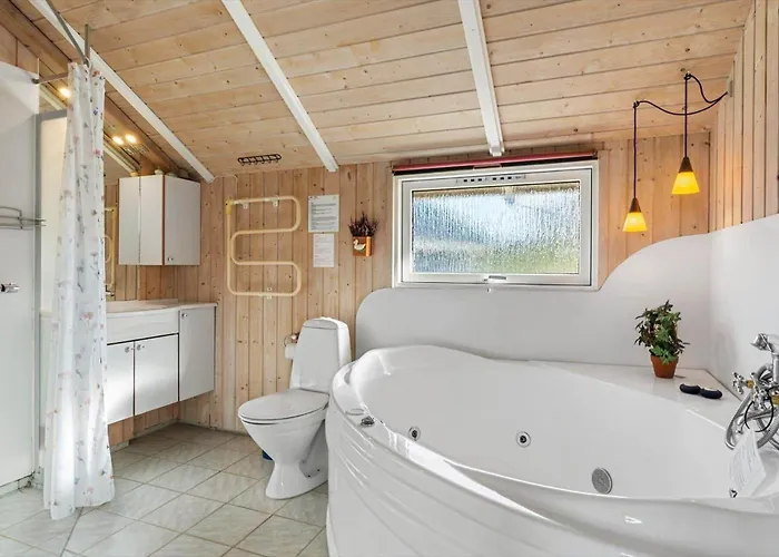 Holiday home Fan028-fano-strandgardsvej-2 *